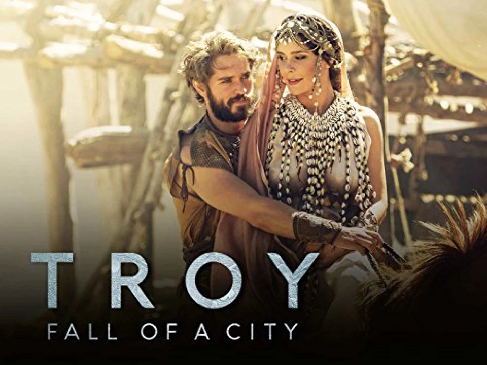 Thành Troy Sụp Đổ 2018